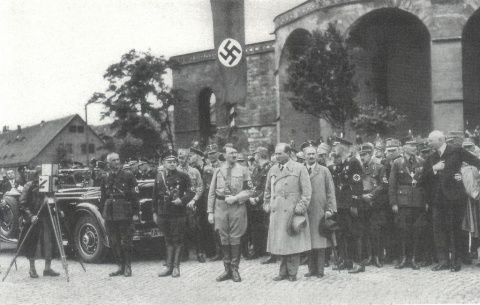 Hitler-Domplatz-33.jpg