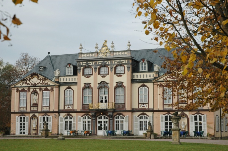 Datei:SchlossMolsdorf2.jpg