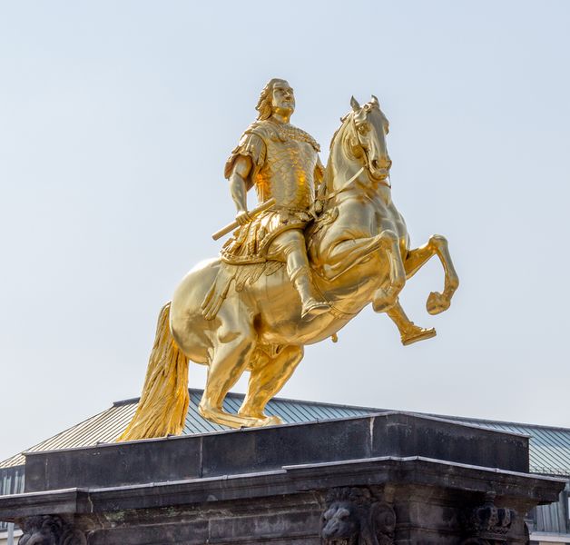 Datei:GoldenerReiter.JPG